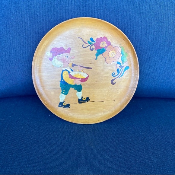 Vintage Folk Art Hand painted Wooden Plate Platter Wall Decor 12” Man Wo… - Picture 2 of 6